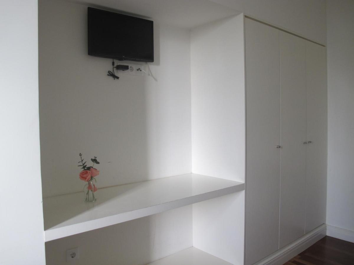 Ponta Delgada Azores Youth Hostels - Sao Miguel מראה חיצוני תמונה